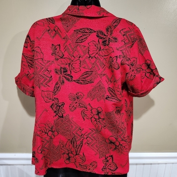 Dressbarn Red Hawaiian Floral Blouse with attached Cami Size M - Picture 2 of 8